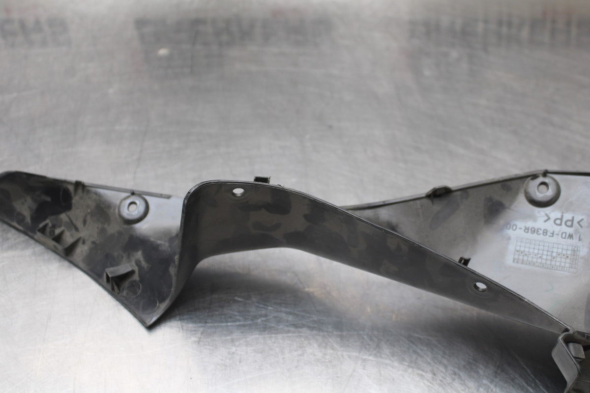 15-17 YAMAHA YZF R3 RIGHT FRONT UPPER FAIRING COWL PLASTIC BB651