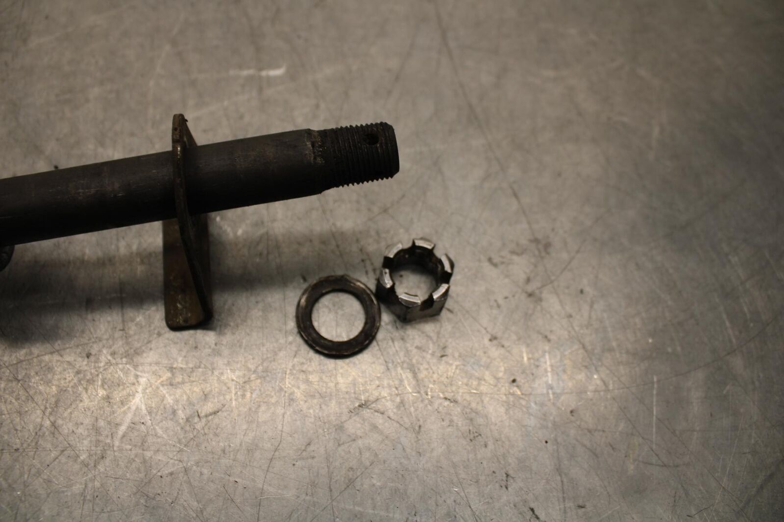 2006 Suzuki SV650S REAR AXLE BACK WHEEL RIM PIVOT BOLT AXEL BB65