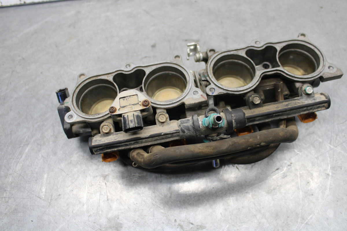 07-12 HONDA CBR600RR MAIN FUEL INJECTORS / THROTTLE BODIES 16400-MFJ-L01 BB672