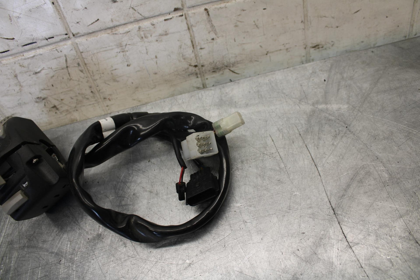22 KTM 890 ADVENTURE   LEFT CLIP ON HANDLE HORN SIGNALS SWITCH SWITCHES BB514
