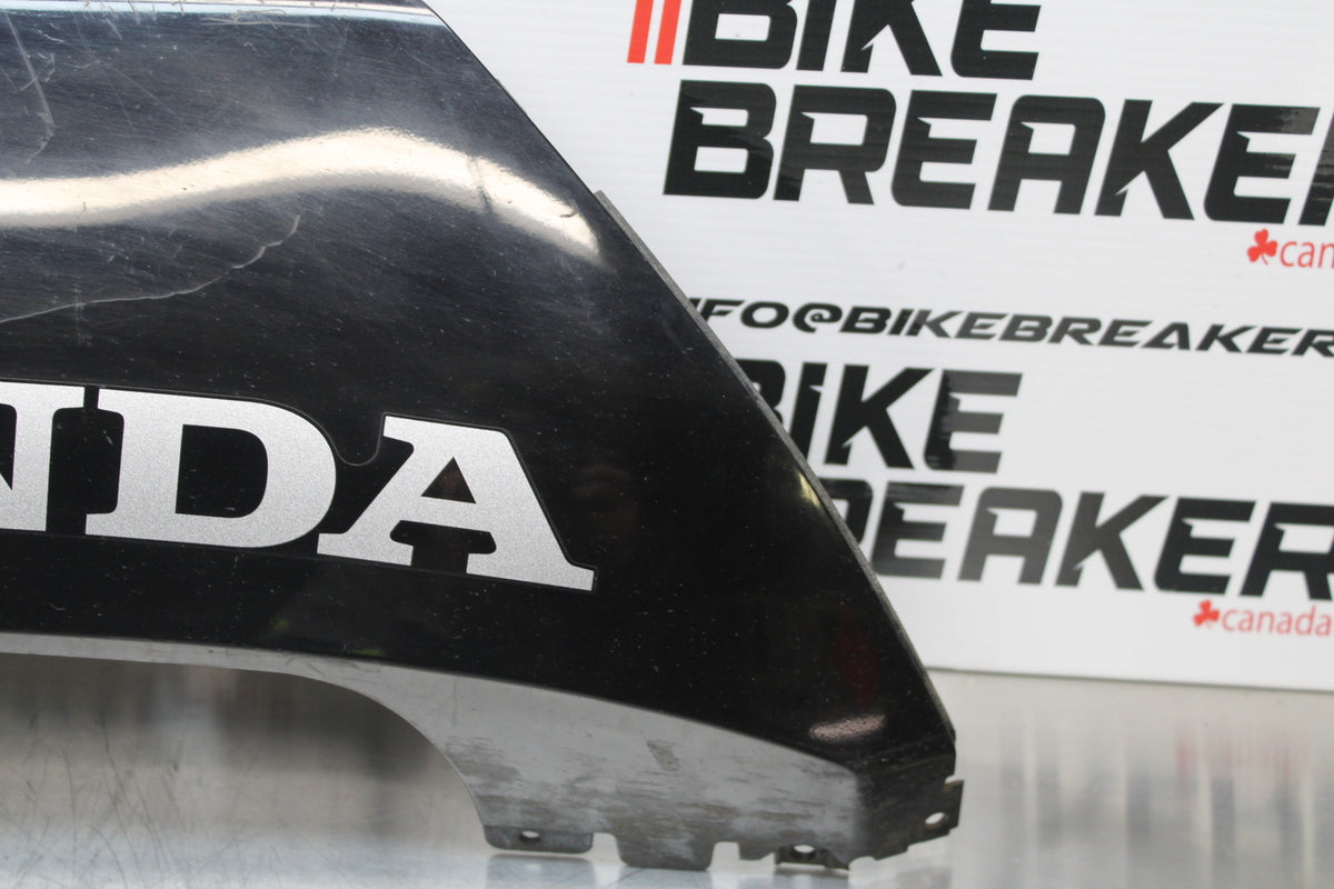 05-06 HONDA CBR600RR RIGHT LOWER BOTTOM BELLY SIDE FAIRING COWL  BB149