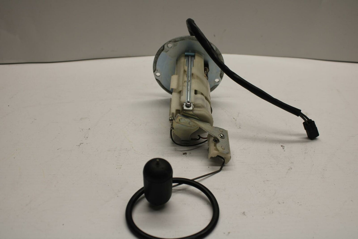 11-12 KAWASAKI Z1000 FUEL PUMP GAS PETROL SENDER UNIT BB249