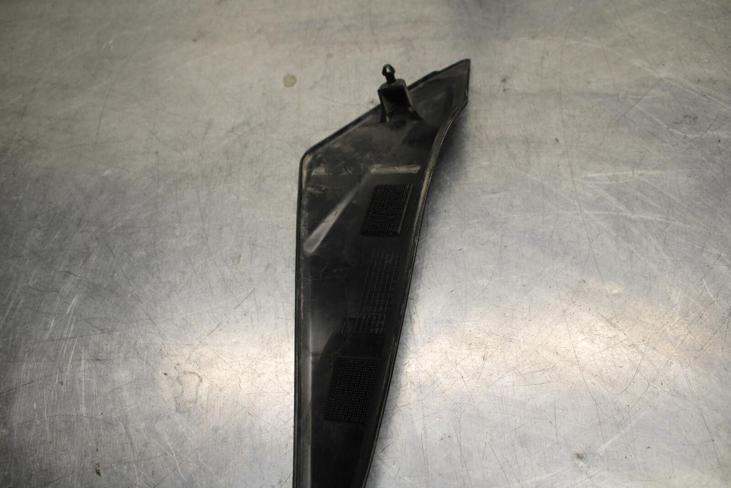 2011 Suzuki GSXR600 RIGHT LEFT FRONT SIDE SEAT PANELS TRIMS COWLS BB605