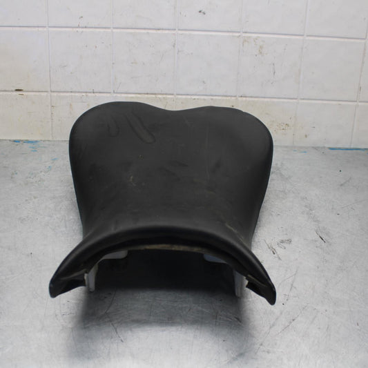 06-07 SUZUKI GSXR750 FRONT DRIVERS SEAT PAD SADDLE PILLION BB424