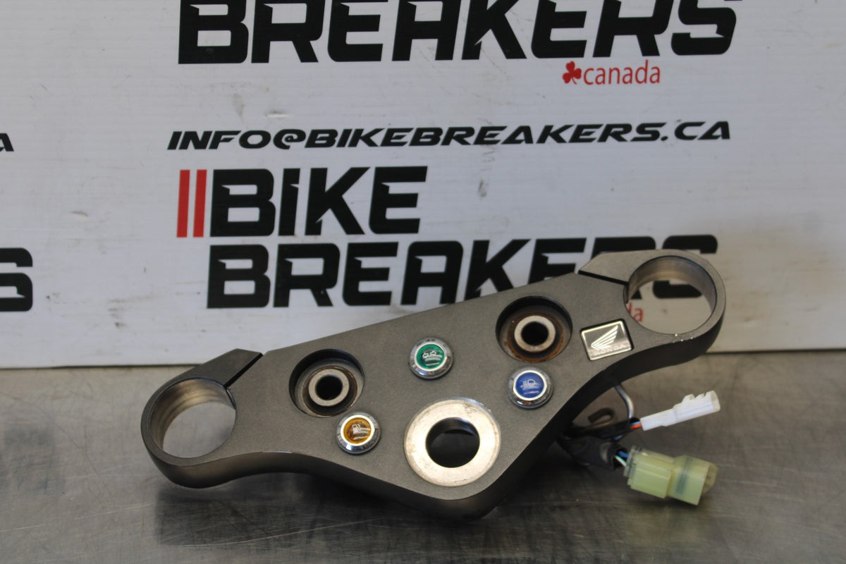 14 HONDA SHADOW 750 VT750C2B FORKS UPPER TRIPLE TREE CLAMP BB867