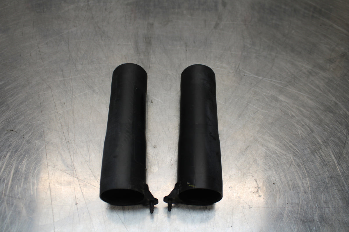14-17 YAMAHA FZ07 FRONT FORK COVER GUARD SET PAIR BB162