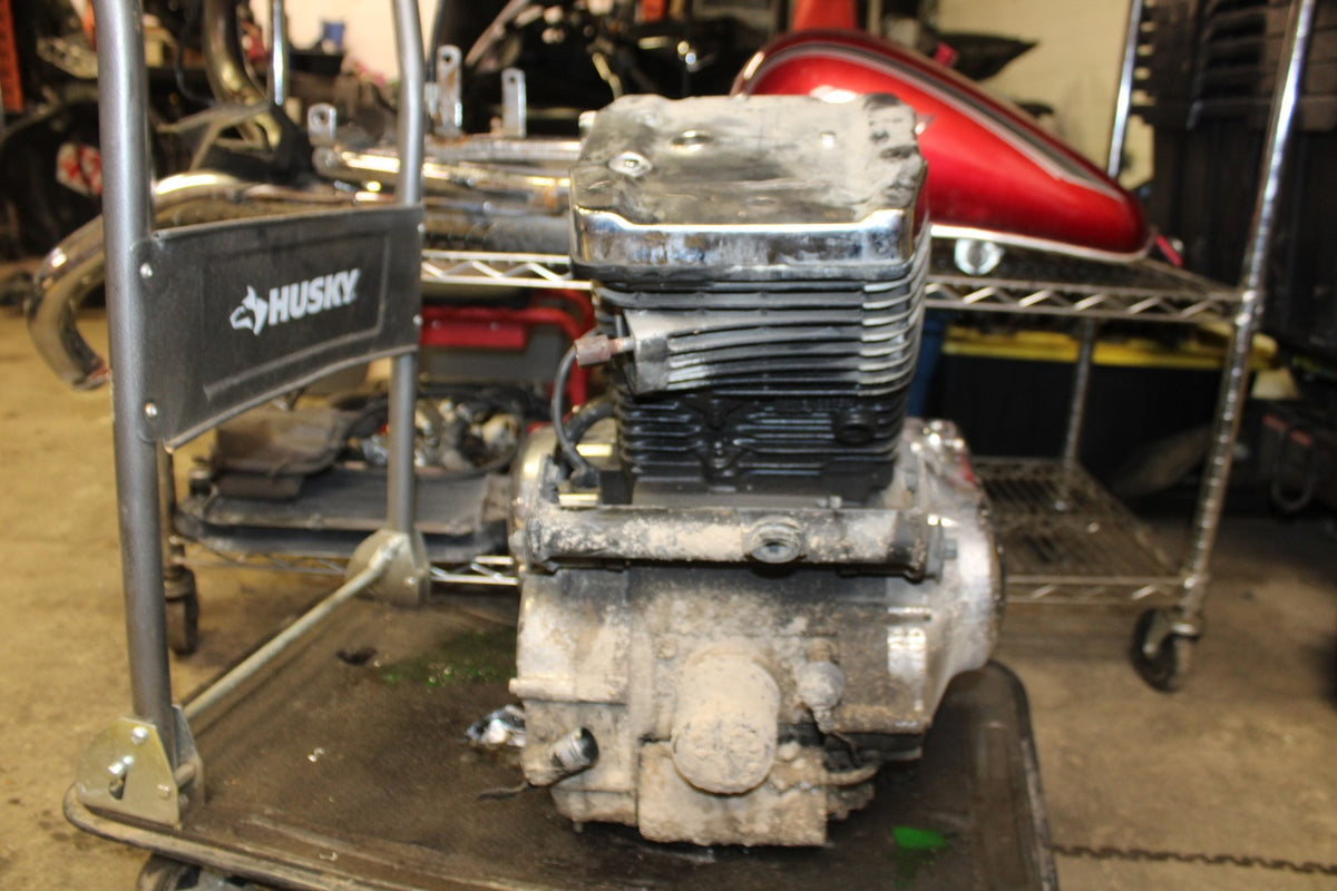 02 KAWASAKI VULCAN 800 VN800B CLASSIC ENGINE MOTOR BB862