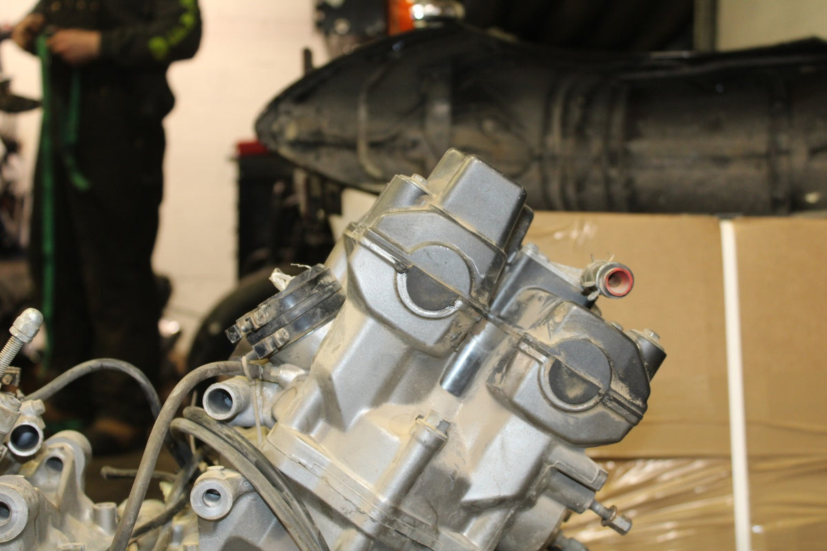 98-05 HONDA SUPER HAWK 1000 VTR1000F ENGINE MOTOR BB821