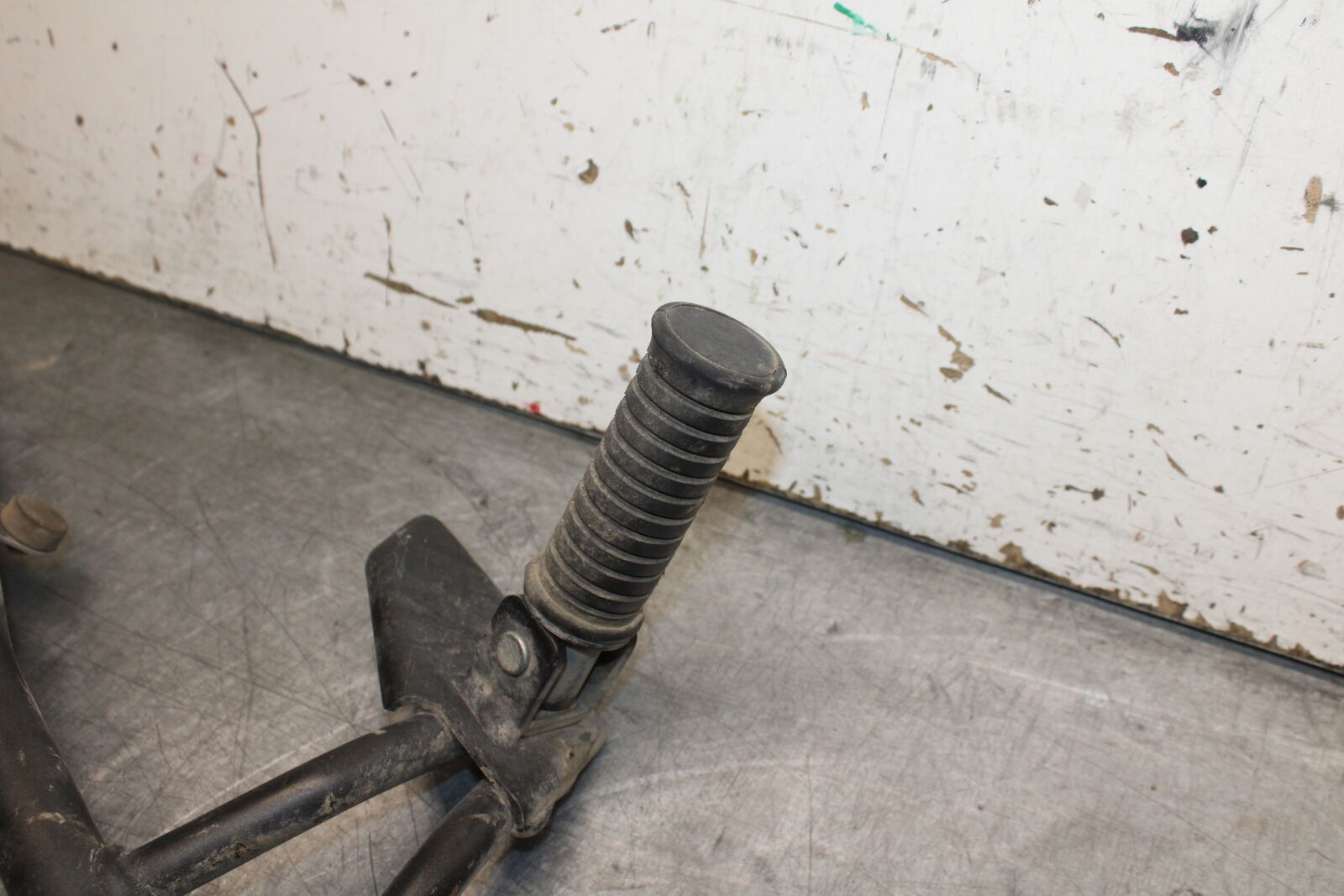 16-17 KAWASAKI VULCAN S 650 EN650 ABS REAR PASSENGER FOOT STEP PEG/ MOUNT BB731