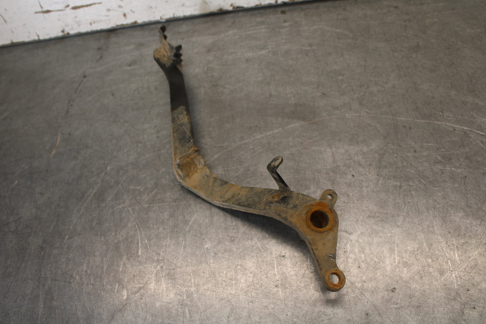 01-05 YAMAHA RAPTOR 660R RIGHT REARSET BRAKE FOOT PEDAL BB695