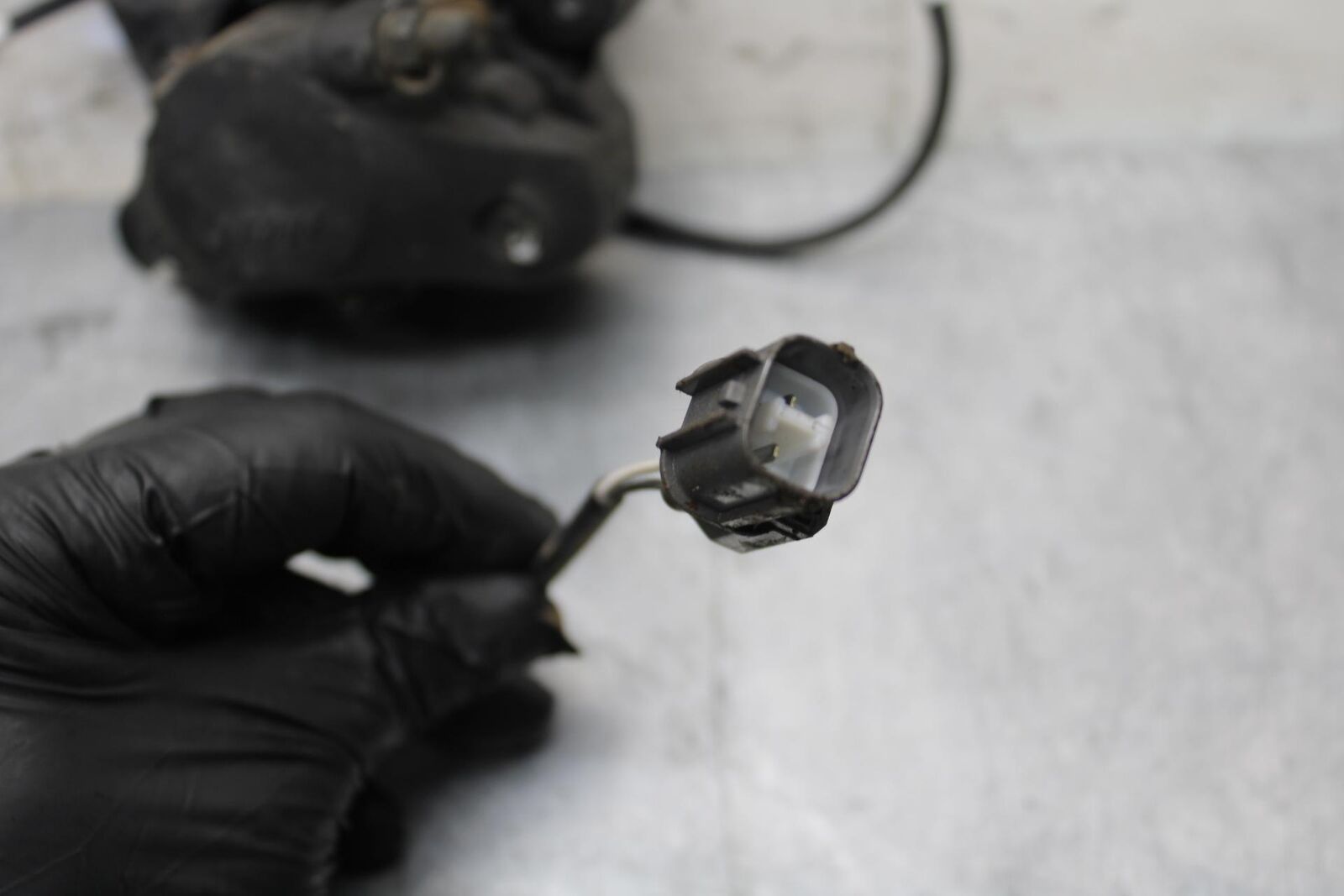 2012 Kawasaki Ninja ZX14R ZX1400E REAR BACK BRAKE CALIPER BB60