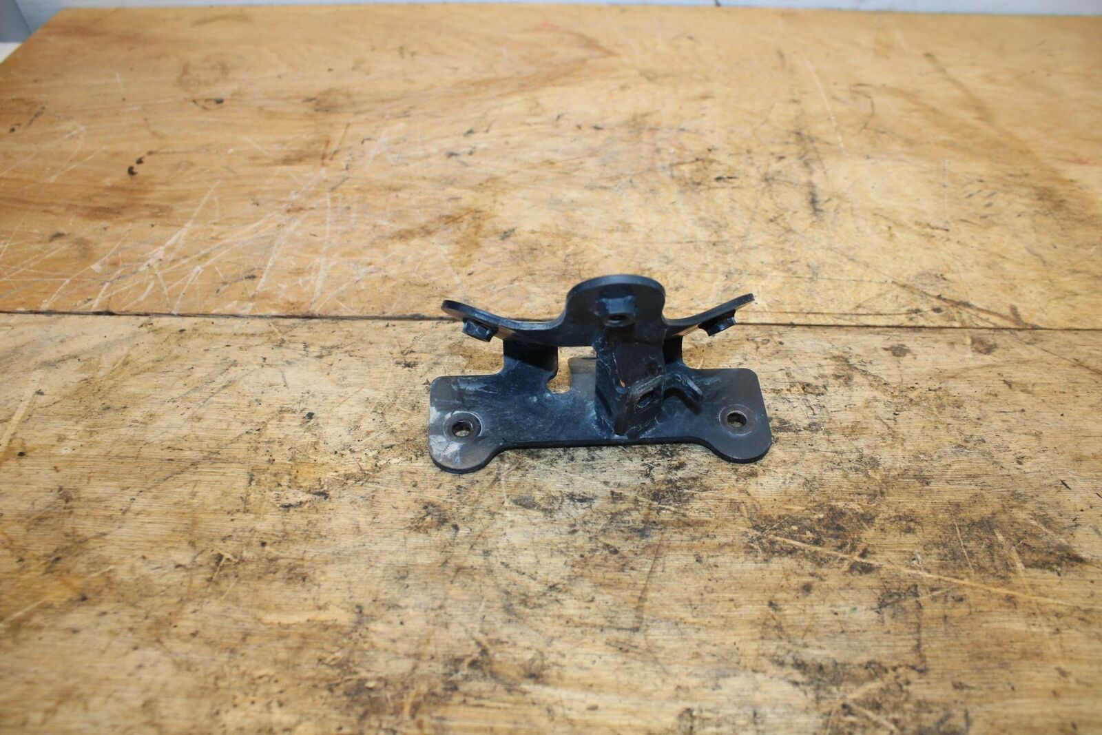 05-09 SUZUKI BOULEVARD C90 HEADLIGHT HEAD LIGHT LAMP SUPPORT BB332