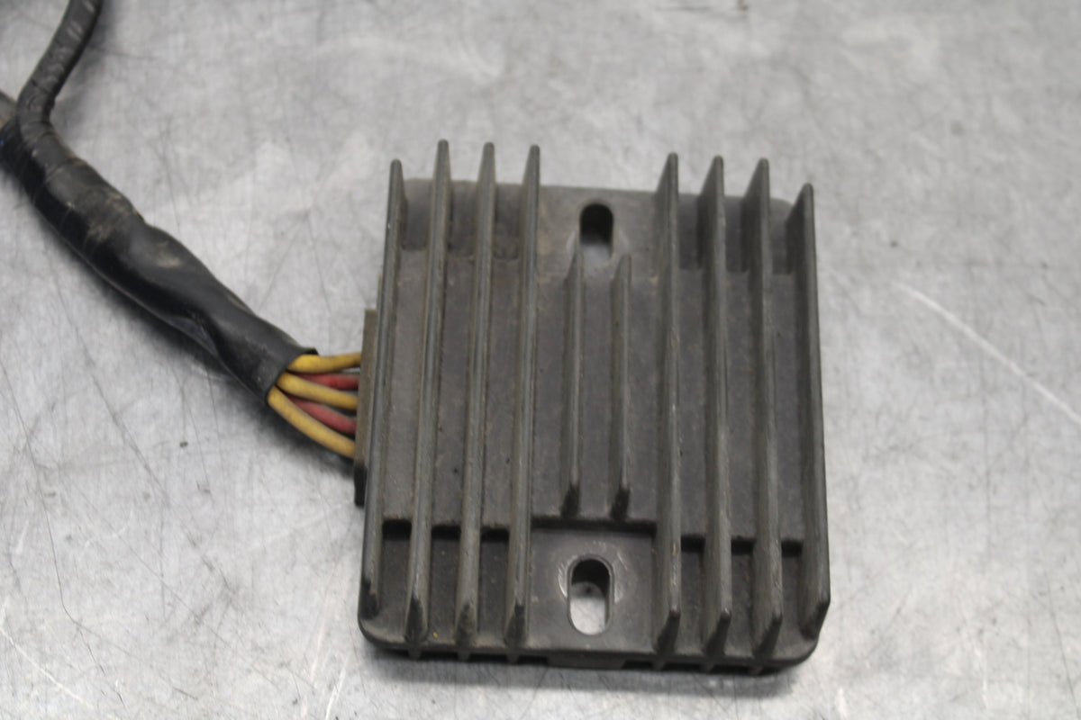 05-06 HONDA CBR600RR RECTIFIER VOLTAGE REGULATOR 31600-MEE-872 BB655