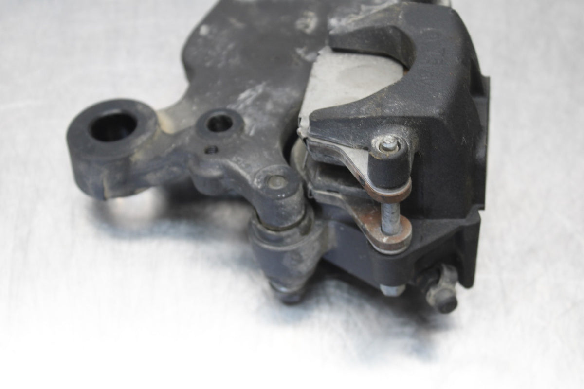 24-25 KAWASAKI NINJA ZX4R REAR BACK BRAKE CALIPER W MOUNT BRACKET BB174