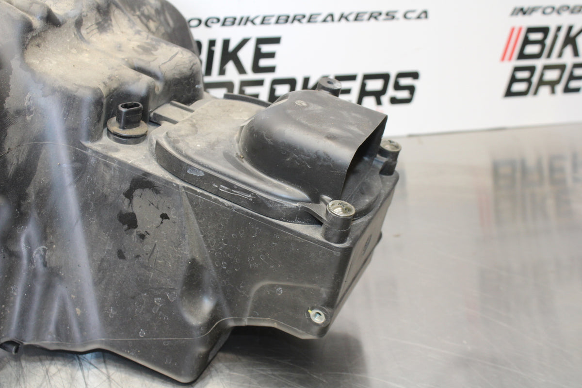 07 KAWASAKI Z1000 AIRBOX AIR INTAKE FILTER BOX BB148