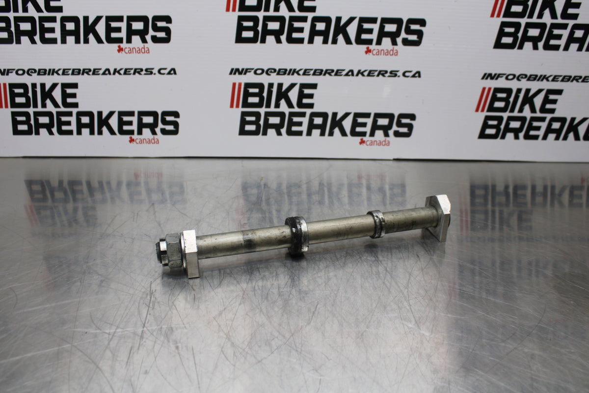 07 KAWASAKI Z1000 REAR AXLE BACK WHEEL RIM PIVOT BOLT AXEL BB148