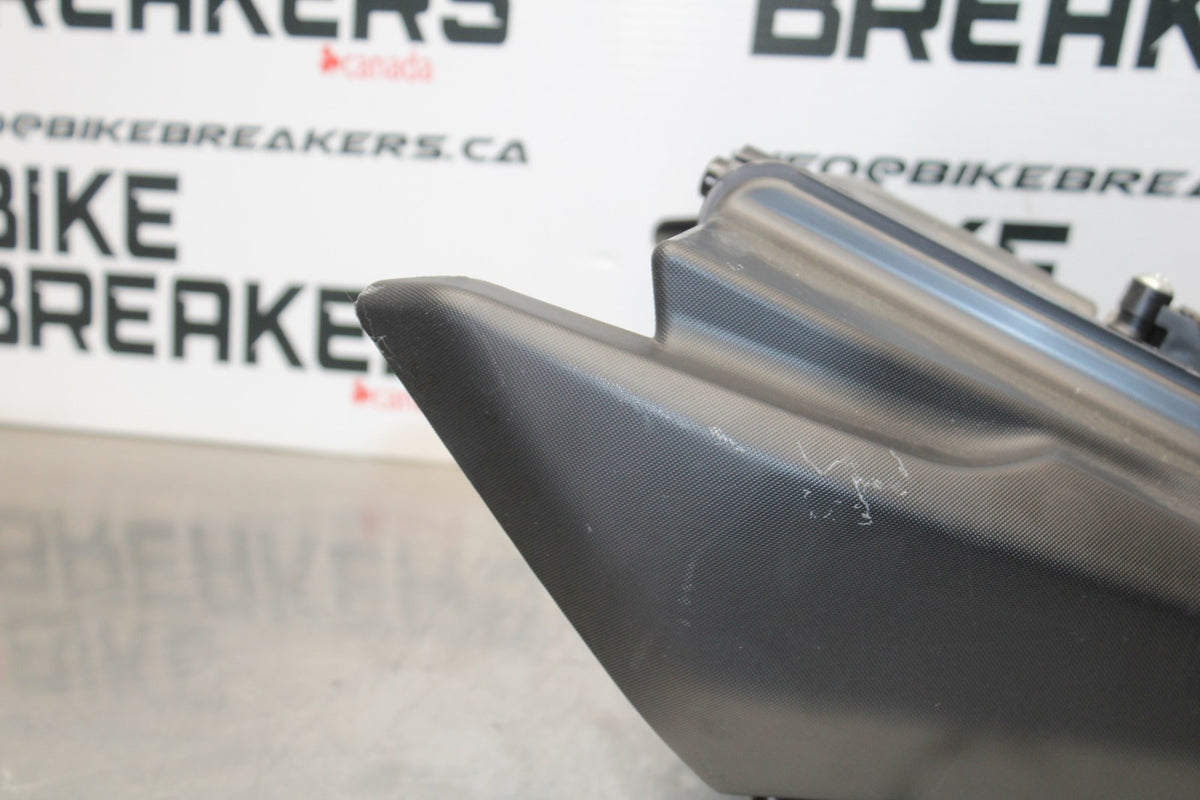 23-24 YAMAHA MT-07 AIRBOX AIR INTAKE FILTER BOX BB194