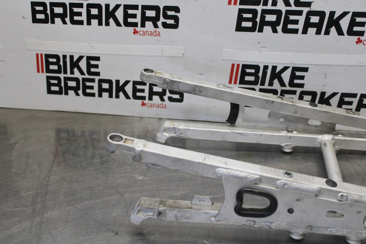 24 APRILIA TUONO V4 1100 FACTORY ABS REAR SUBFRAME BACK SUB FRAME BB887