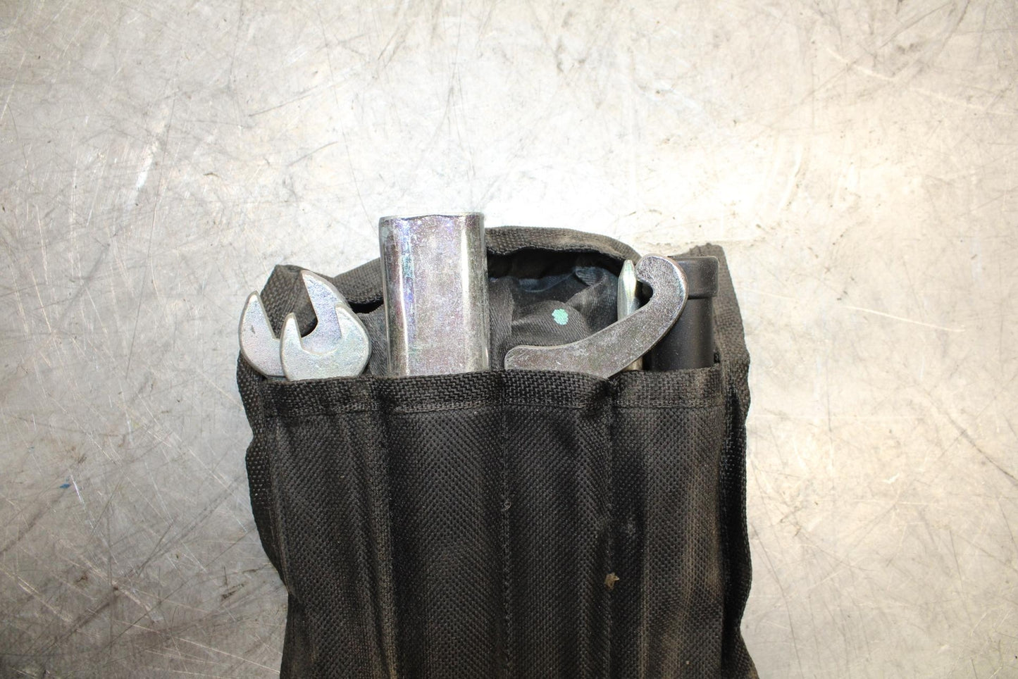 2015 Yamaha YZF R3 STOCK TOOLS OEM TOOL BAG KIT SET 1WD-F8100-00-00 BB526