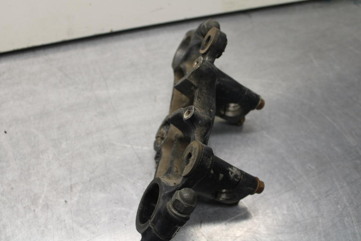 80-83 SUZUKI GS750E FORKS UPPER TRIPLE TREE CLAMP BB82