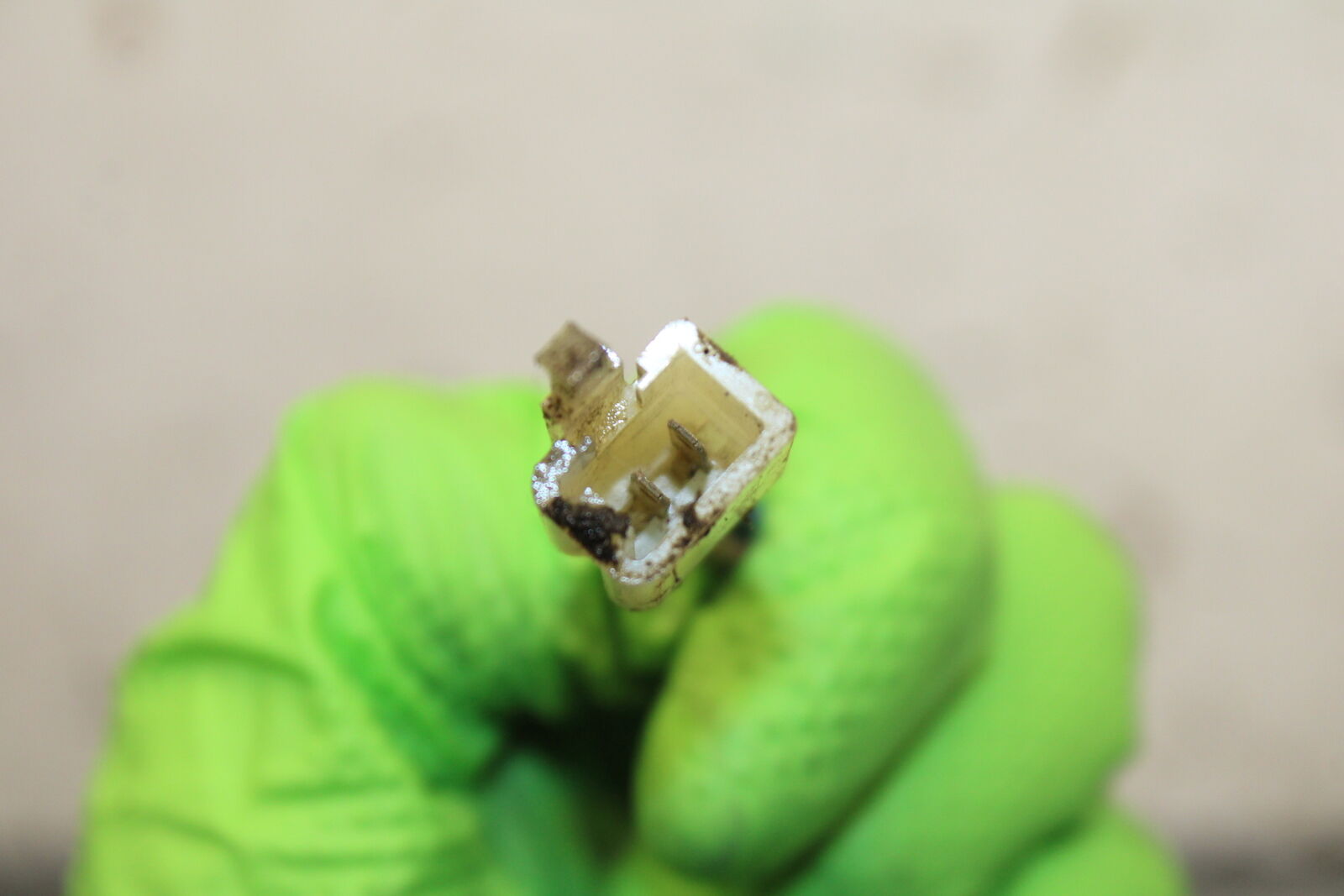 12-13 KAWASAKI Z1000 RIGHT REARSET REAR SET DRIVER FOOT PEG REST STOP BB743