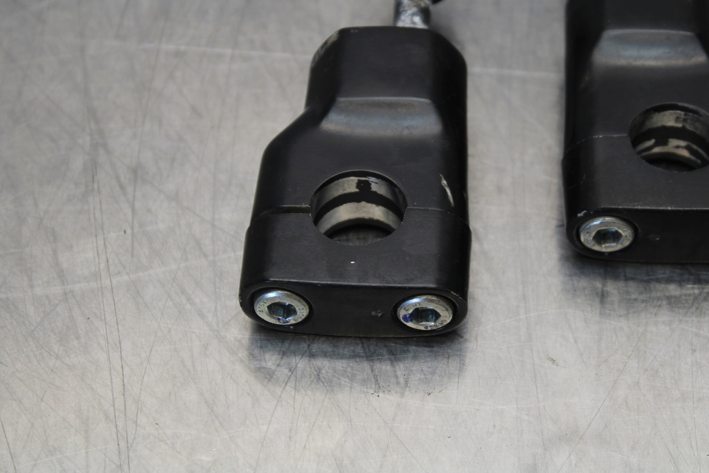09-15 YAMAHA FZ6R HANDLEBAR RISERS BB161