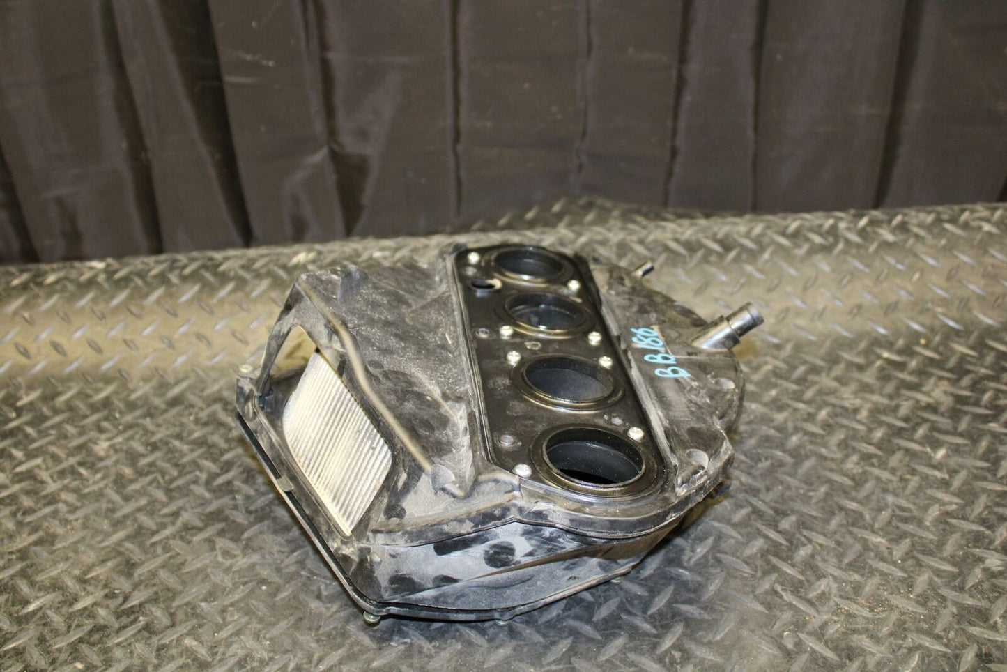 06-07 KAWASAKI NINJA ZX10R AIRBOX AIR INTAKE FILTER BOX BB186