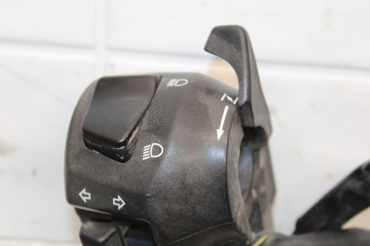 1999 Suzuki GSXR600 LEFT CLIP ON HANDLE HORN SIGNALS SWITCH  BB580