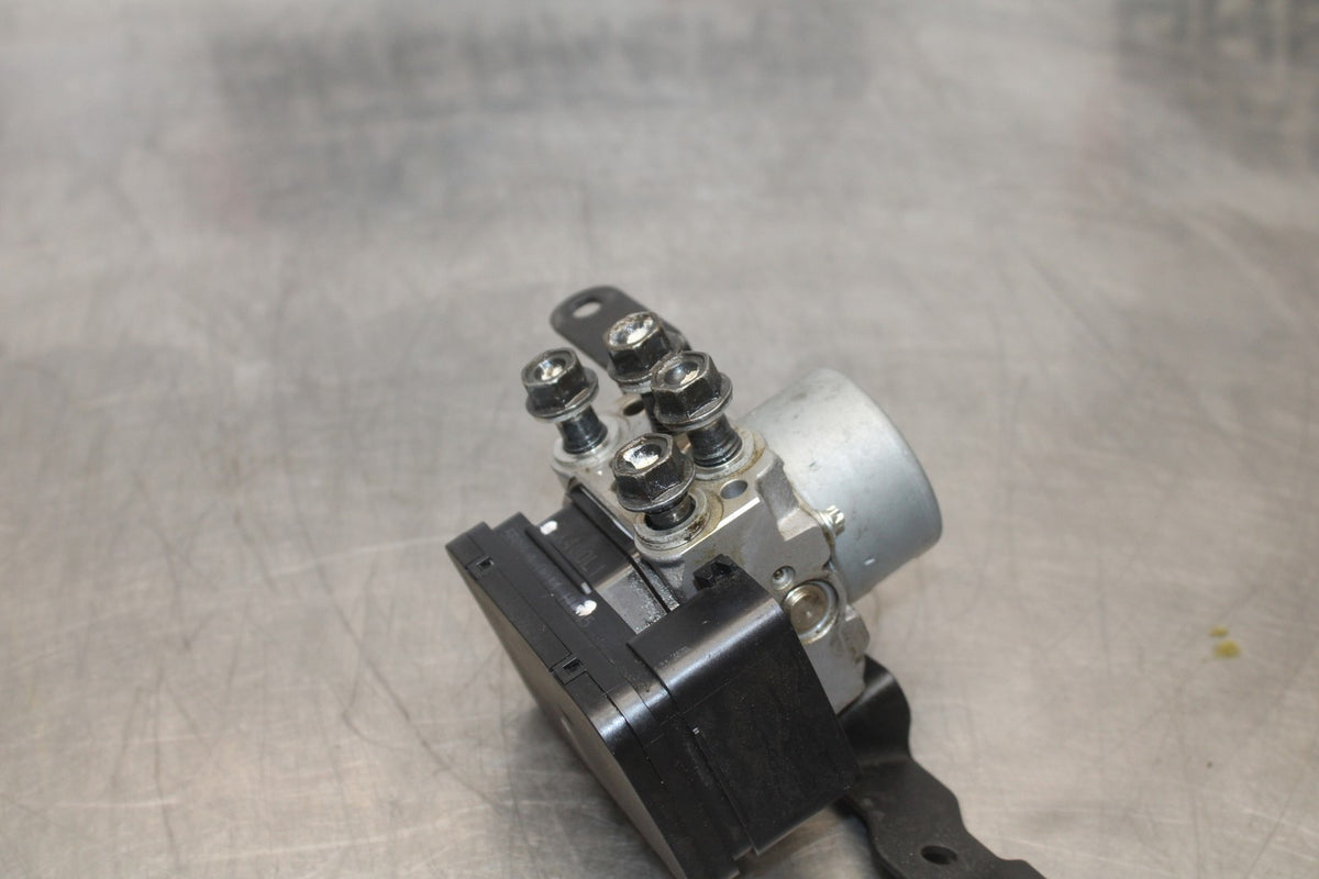 24-25 KAWASAKI NINJA 500 ABS ABS PUMP UNIT MODULE BB899