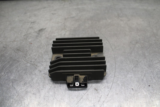 19-24 YAMAHA R3 RECTIFIER VOLTAGE REGULATOR BB736