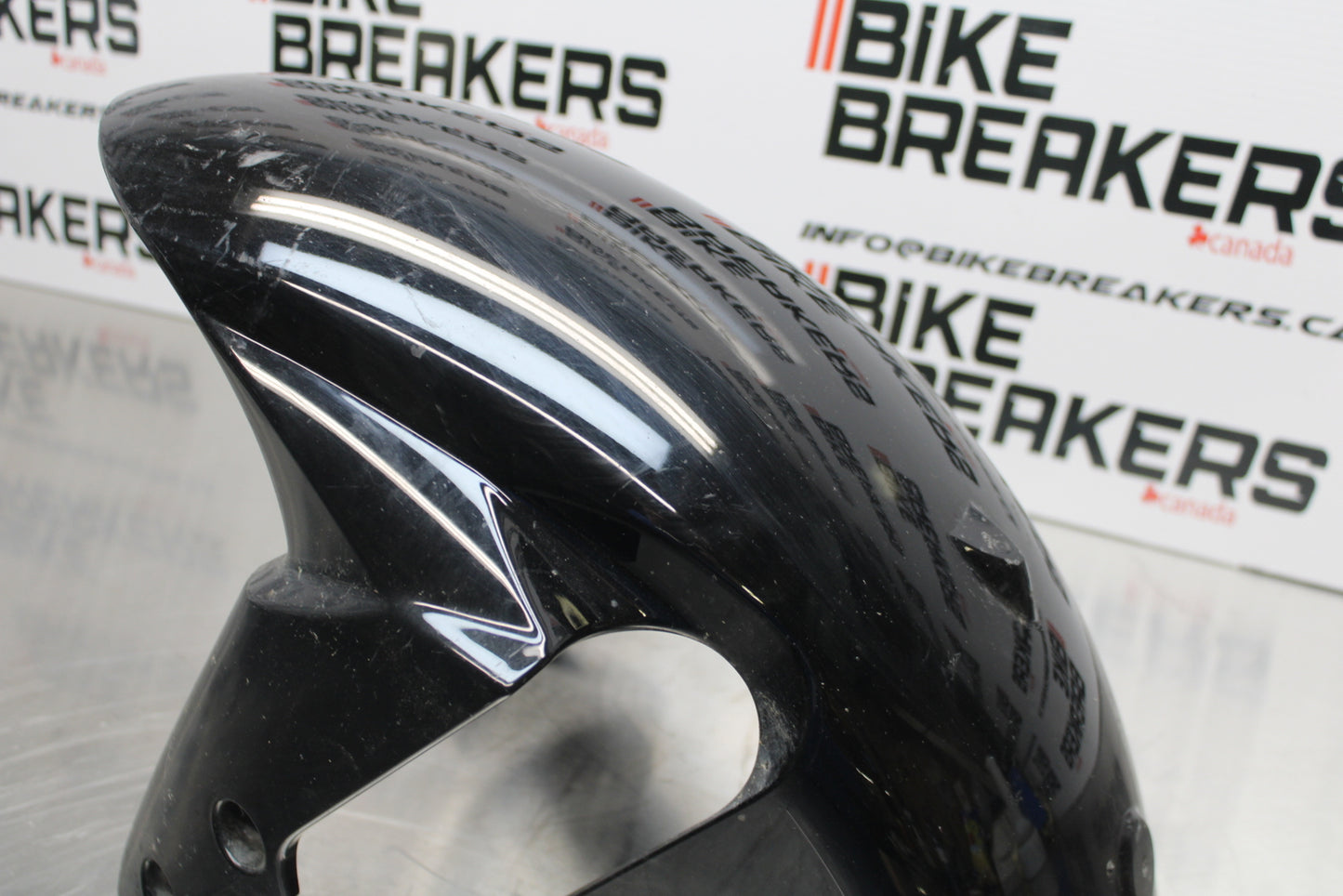 11 SUZUKI GSXR1000 FRONT WHEEL FENDER COWL FAIRING BB142