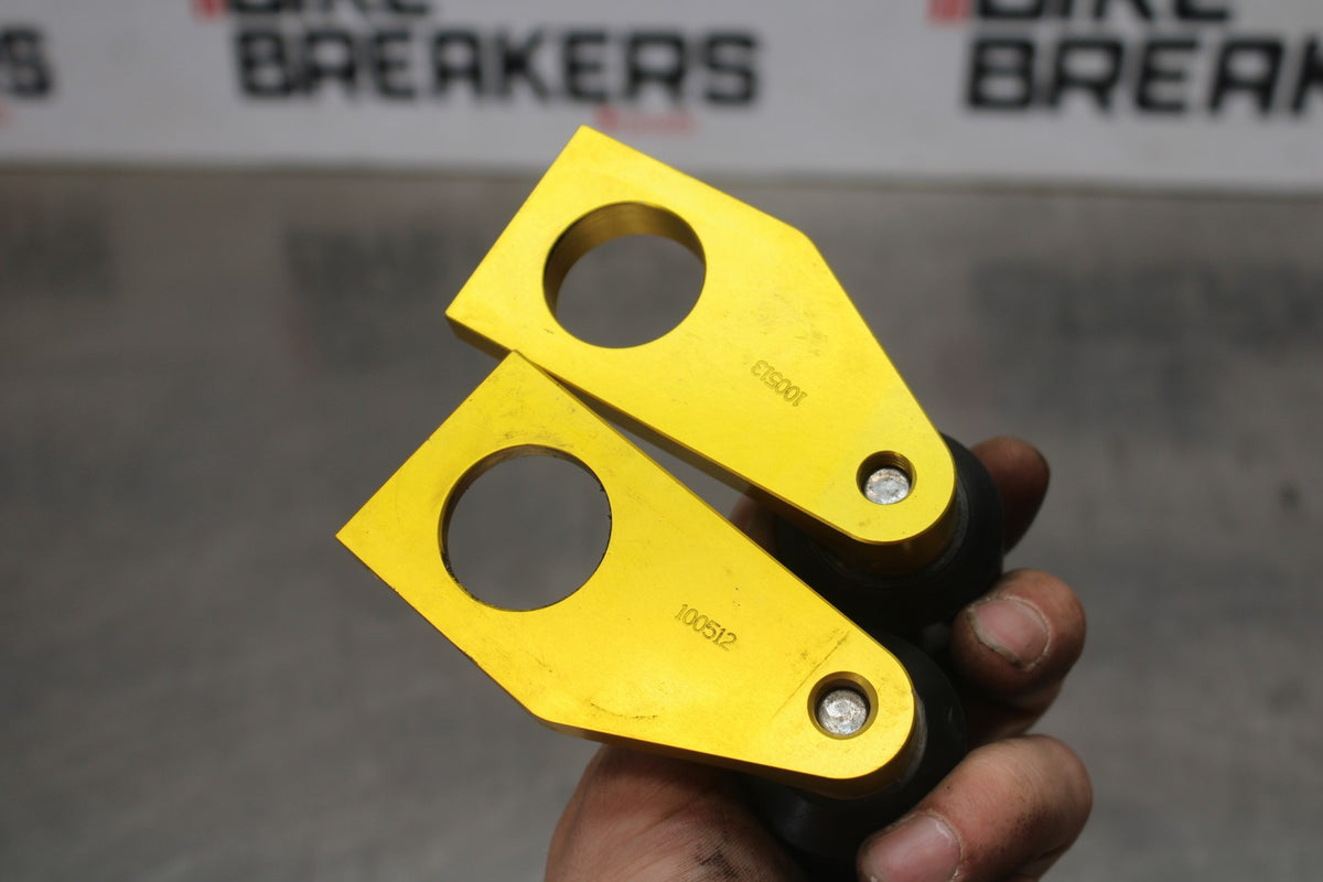 17 YAMAHA YZF R6 DRIVEN RACING REAR BACK WHEEL AXEL BLOCKS  BB922