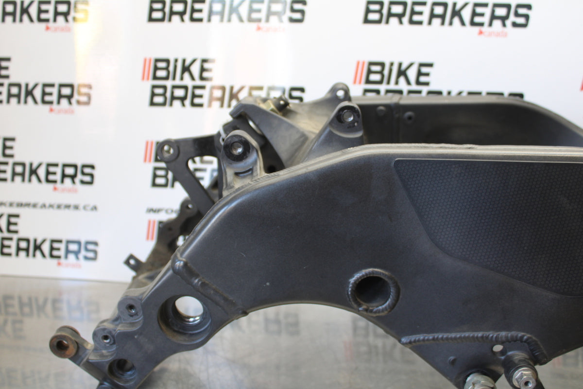 04-05 KAWASAKI NINJA ZX10R FRAME CHASSIS BB163