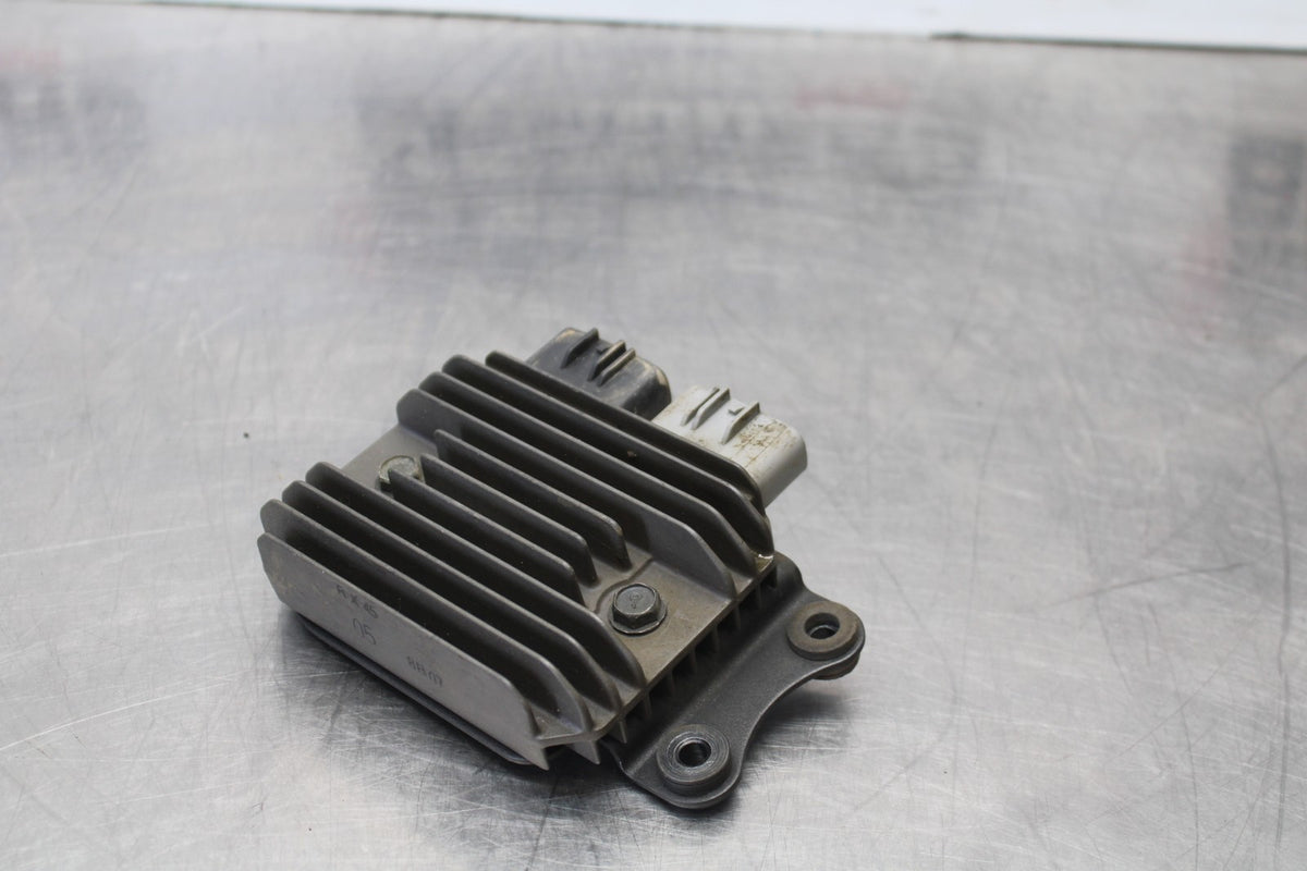 08 KAWASAKI NINJA ZX10R RECTIFIER VOLTAGE REGULATOR BB902