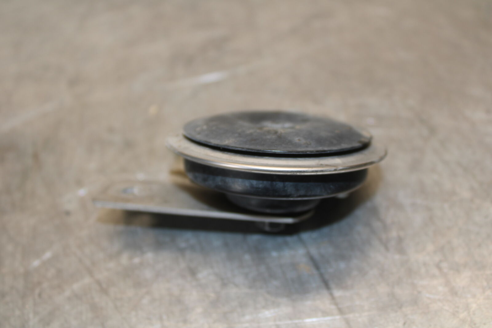 19-23 KAWASAKI NINJA ZX6R HORN SIGNAL BB701
