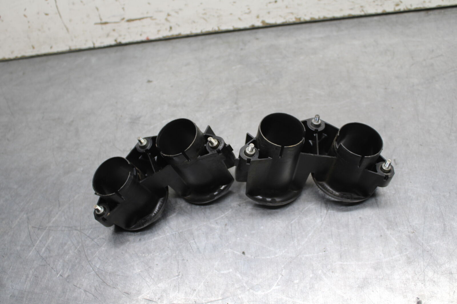 05-06 HONDA CBR600RR AIRBOX INTAKE VELOCITY STACKS BB739