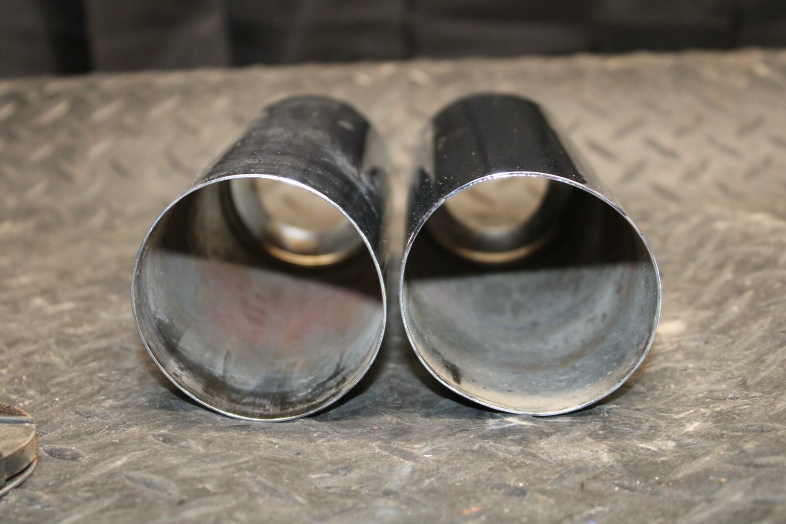 05-06 KAWASAKI VULCAN 1500 VN1500 CLASSIC FRONT FORK LOWER COVERS GUARDS BB220