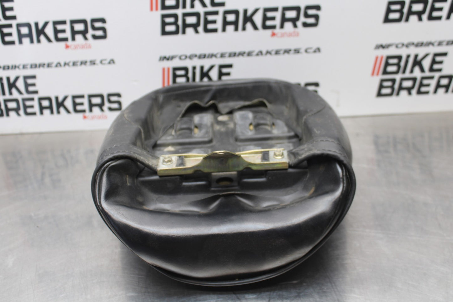 03-08 KAWASAKI VULCAN 1600 REAR BACK PASSENGER SEAT BB196