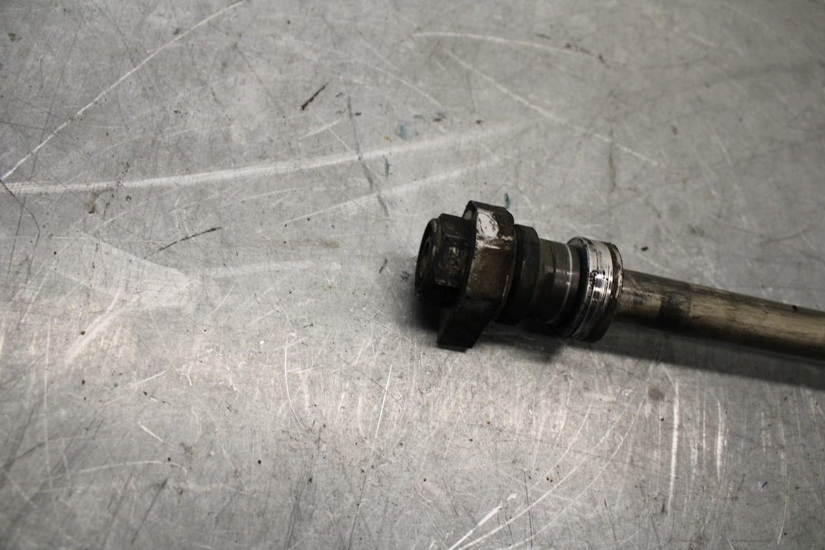 2006 Triumph Daytona 675 Triple REAR AXLE BACK WHEEL RIM PIVOT BOLT AXEL BB434