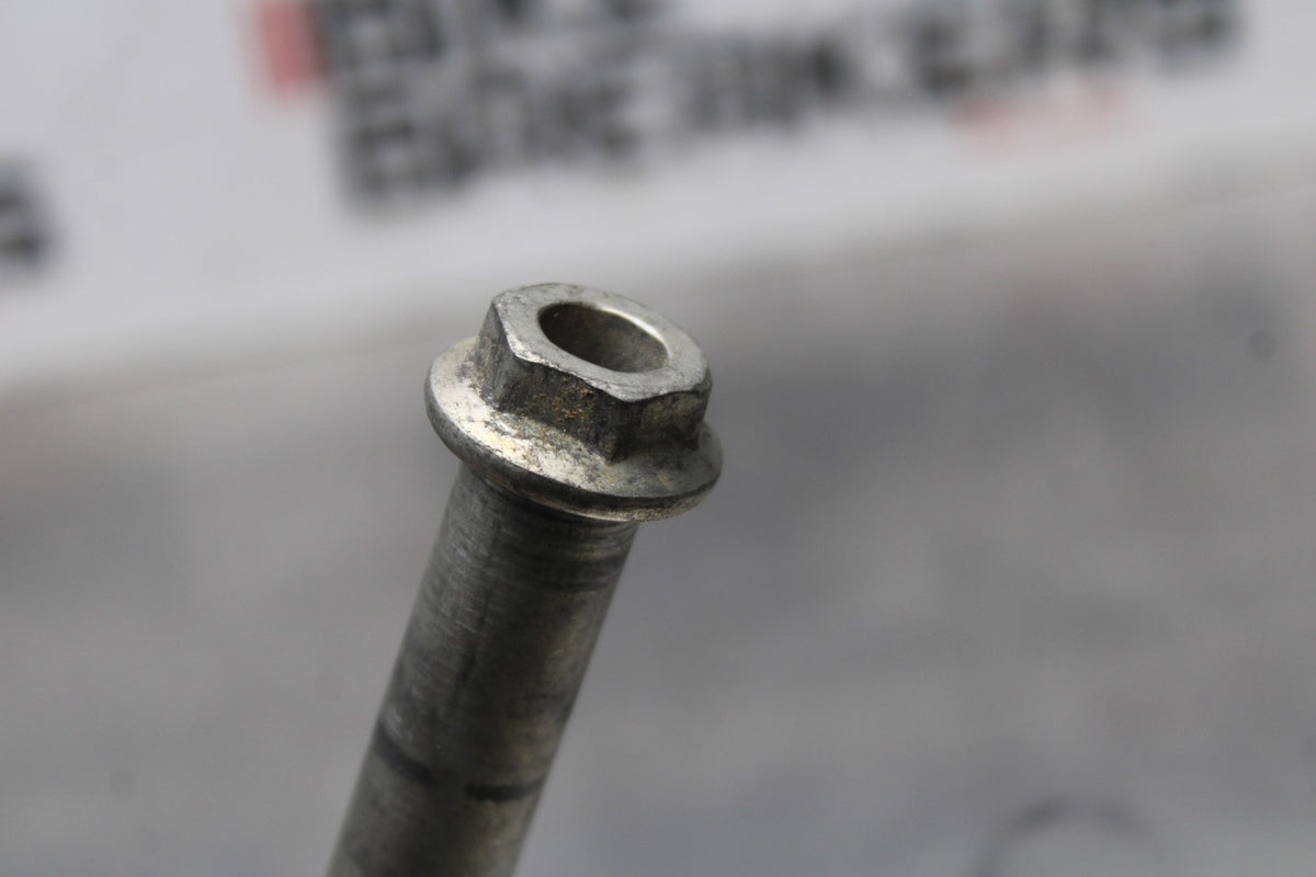 17-18 YAMAHA YZF R3 REAR AXLE BACK WHEEL RIM PIVOT BOLT AXEL BB813