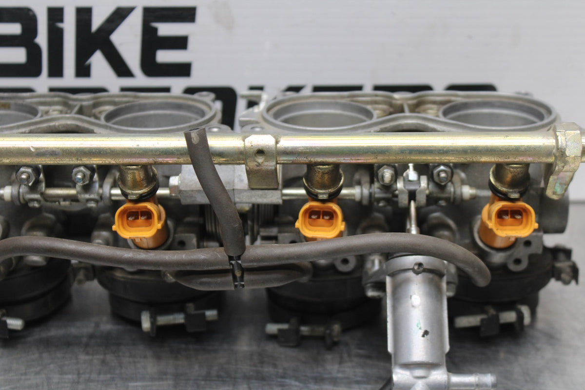 05-06 HONDA CBR600RR MAIN FUEL INJECTORS / THROTTLE BODIES BB624