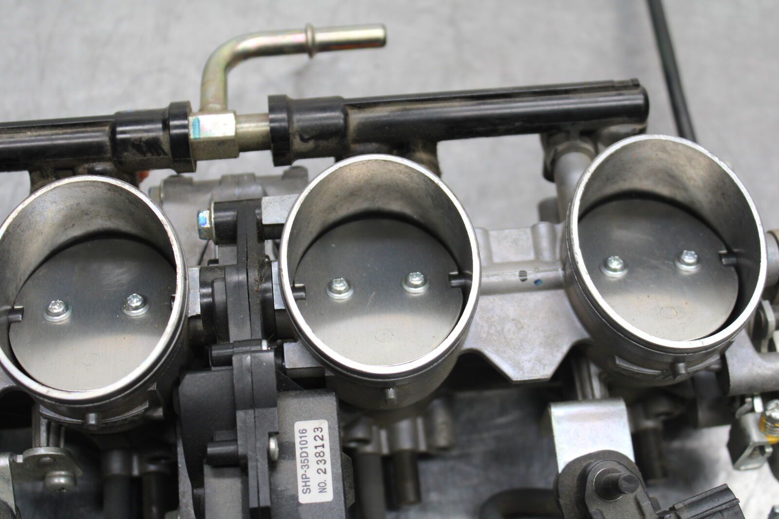 13-17 KAWASAKI NINJA ZX6R ZX636E MAIN FUEL INJECTORS / THROTTLE BODIES BB735