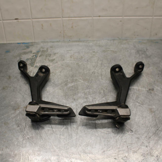 18-22 KAWASAKI NINJA 400 EX400 ABS REAR BACK PASSENGER PEG SET PAIR BB416