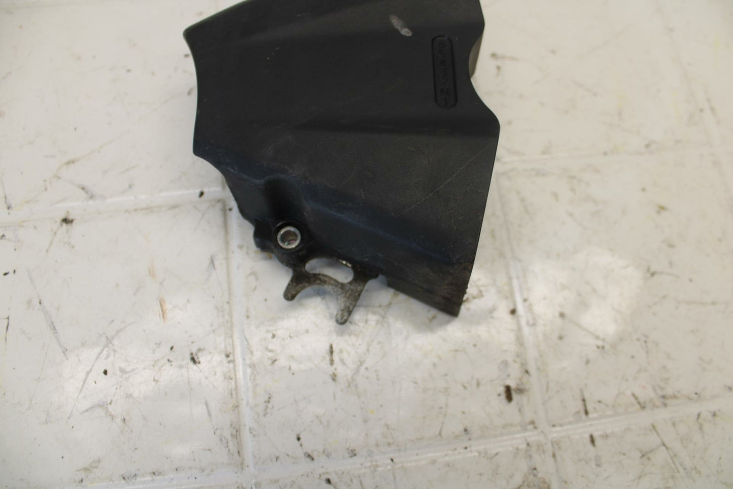 11-13 HONDA CBR250R ENGINE SPROCKET COVER 11360-KYJ-900 BB13