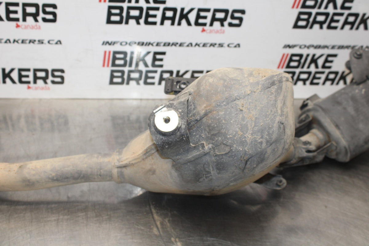 17-18 YAMAHA YZF R3 FULL EXHAUST SYSTEM HEADERS PIPE MUFFLER BB788