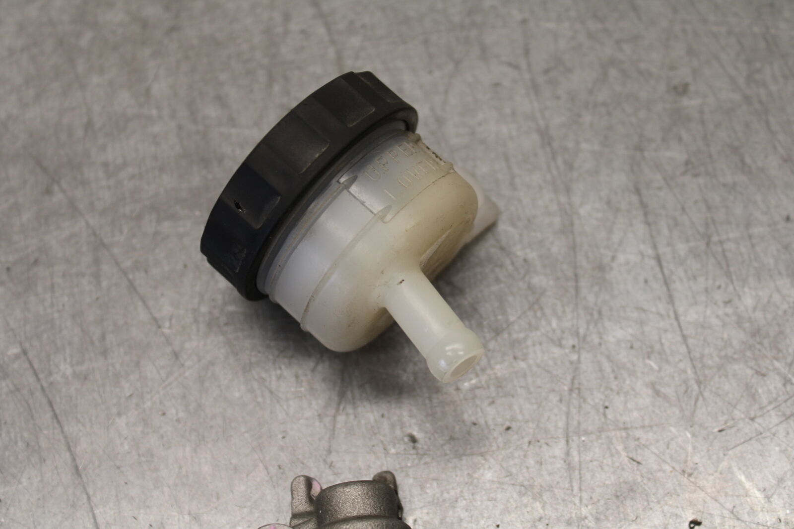 12-17 KAWASAKI ER-6N Z650 REAR BACK BRAKE MASTER CYLINDER W RESERVOIR BB709