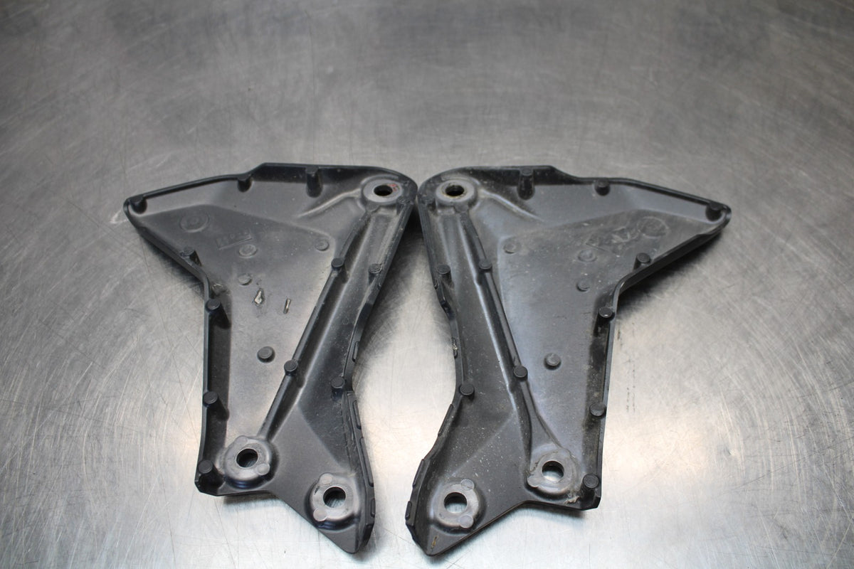 22-25 YAMAHA YZF R7 RIGHT LEFT FRAME MID SIDE COVERS COWLS PANELS BB182