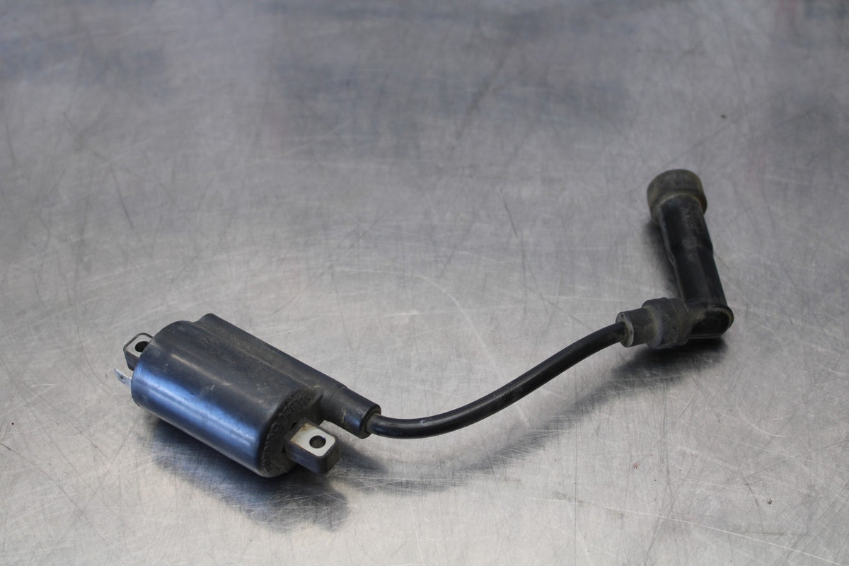 08-18 KAWASAKI KLR650 IGNITION COIL SPARK PLUG CAP  BB183