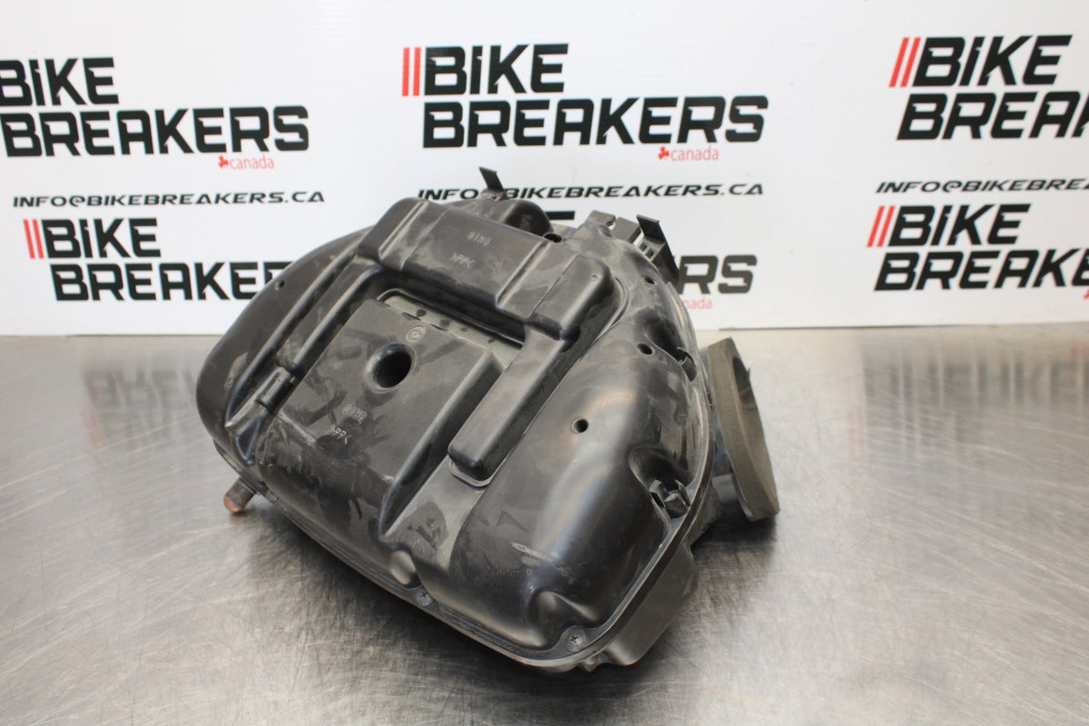 06-07 SUZUKI GSXR 600 AIRBOX AIR INTAKE FILTER BOX BB170