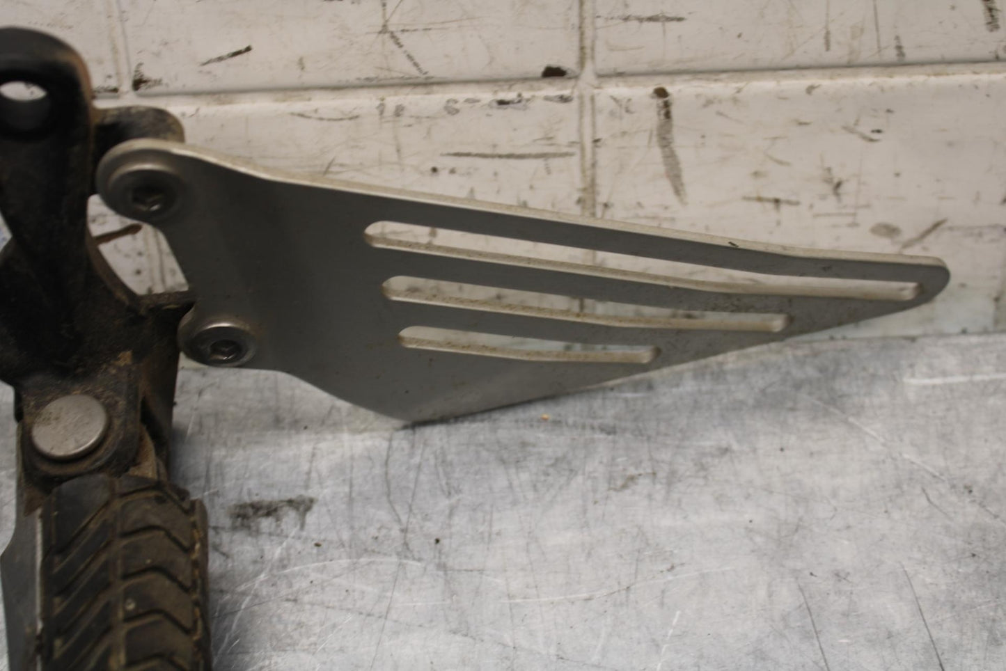 2012 Kawasaki Ninja ZX14R ZX1400E LEFT REARSET REAR SET DRIVER FOOT PEG REST BB6